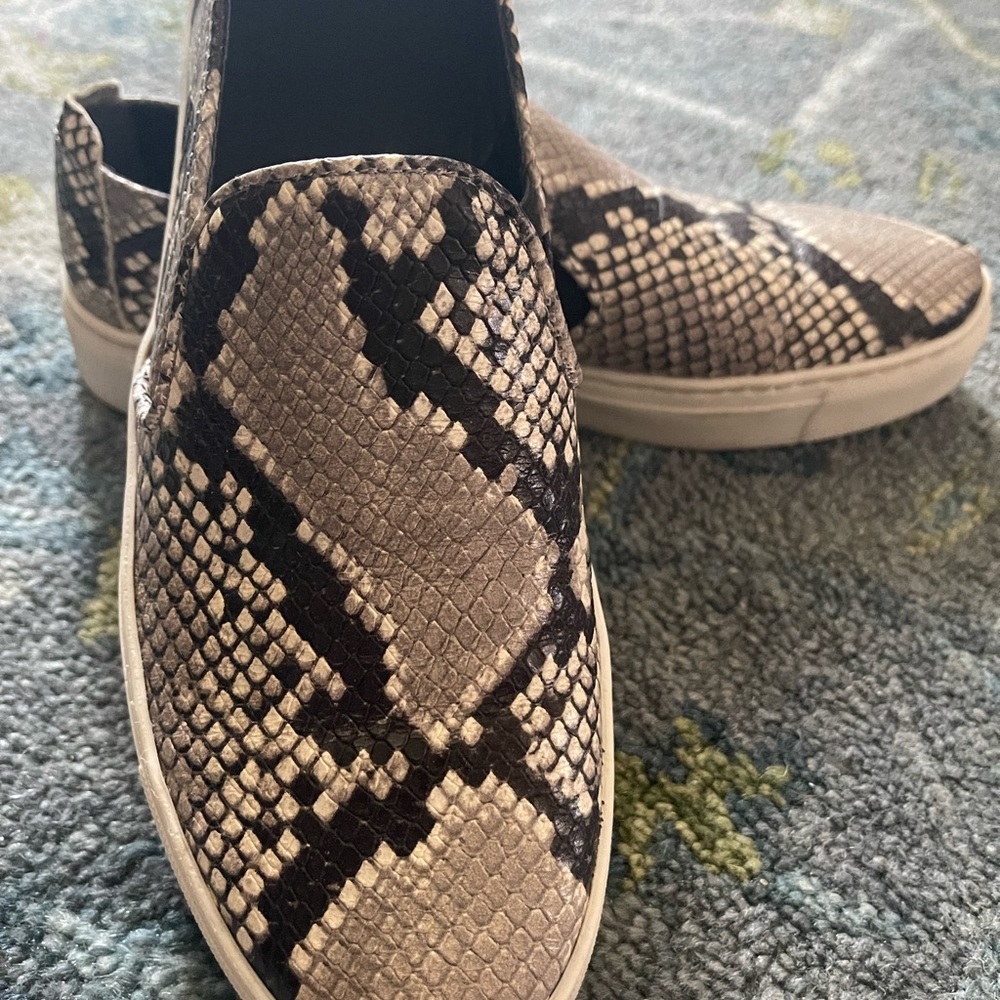 Snake print Flex J/Slides